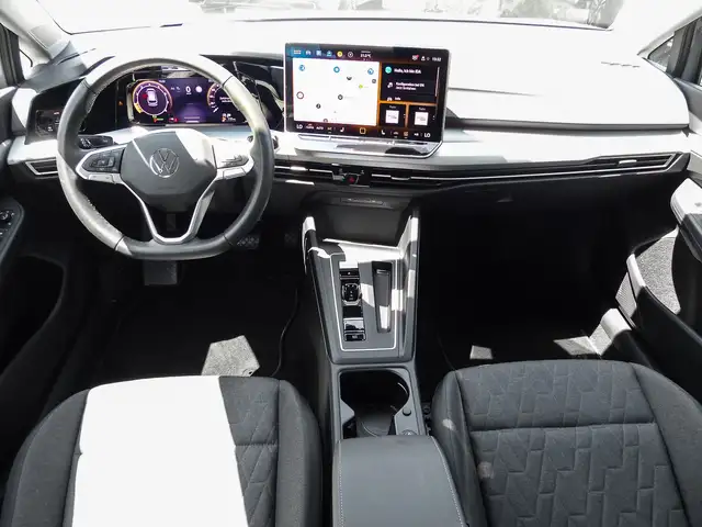 Volkswagen Golf view 10