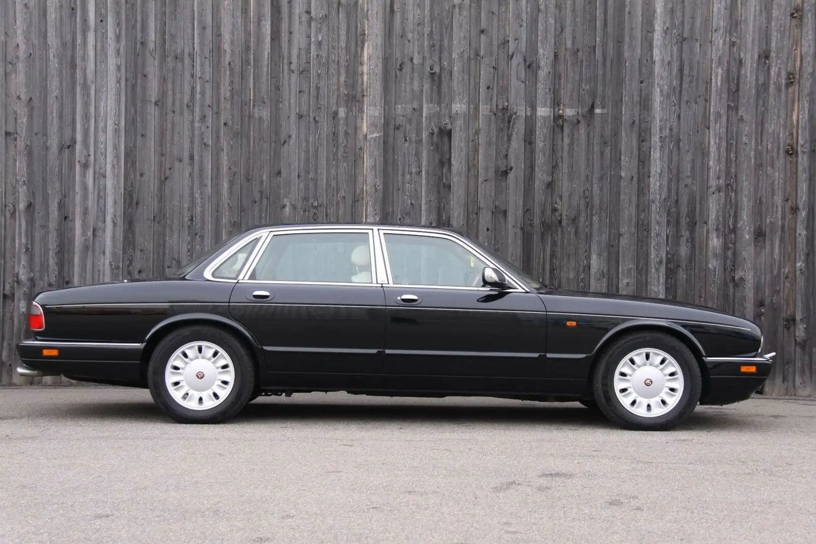 Jaguar Daimler Double Six 3 Jahre Garantie Schwarz - 2
