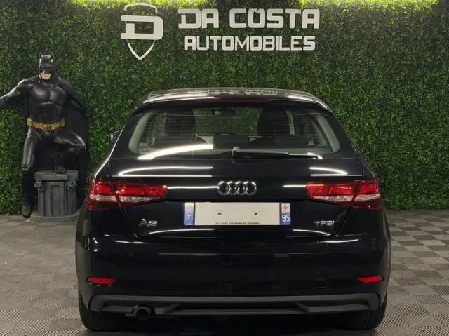 Audi A3 view 8