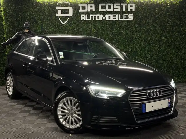 Audi A3 view 4