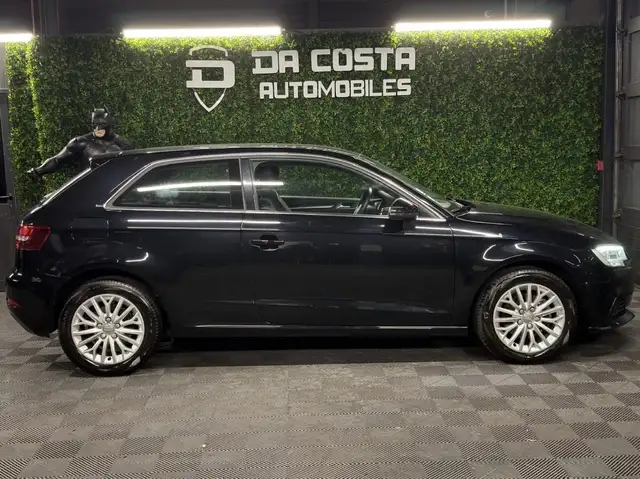 Audi A3 view 3