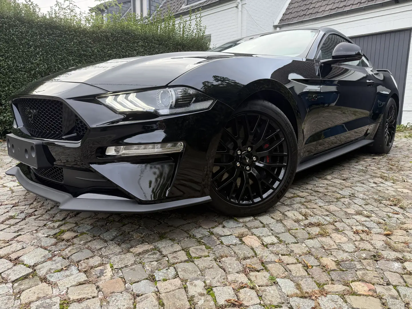 Ford Mustang Mustang 5.0 Ti-VCT V8 GT (EU6d) 4.300km !!! Zwart - 1