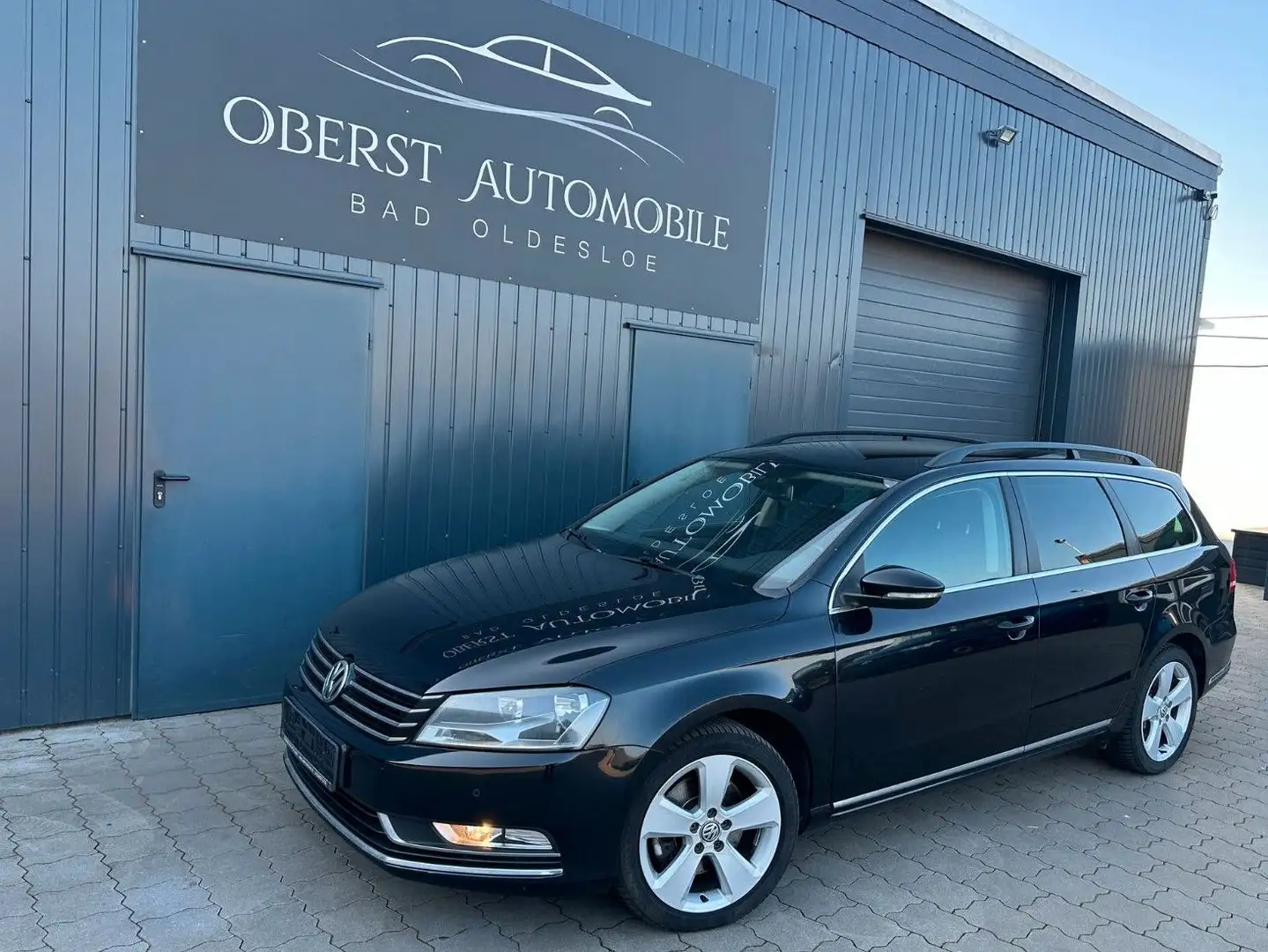 Volkswagen Passat Variant *Navi*AHK*PDC*Klimaautomatik*Tüv* Schwarz - 2