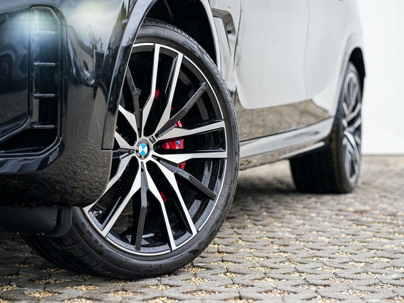 BMW X6 xDrive40d M-SportPRO 22 SKY Luft StHzg Massag — photo 4