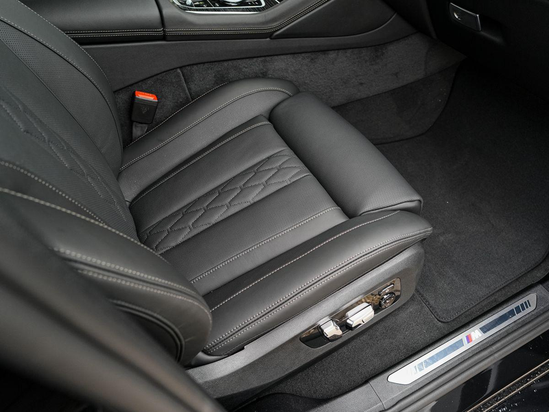 BMW X6 xDrive40d M-SportPRO 22 SKY Luft StHzg Massag — photo 15