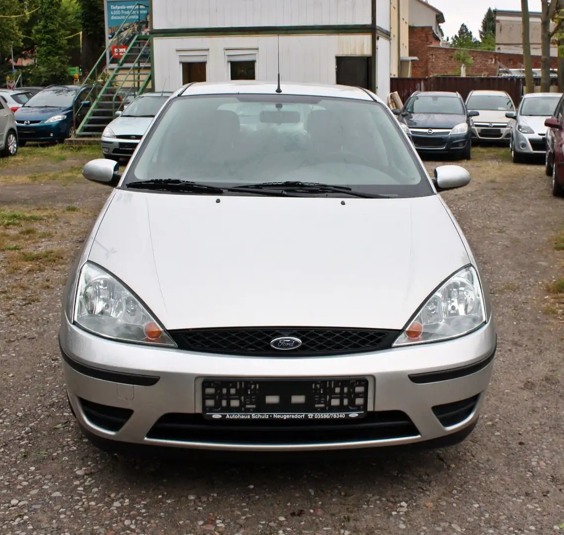 Ford Focus 1.6 Trend/Automatik/TÜV/AU 04/2027 Plateado - 2