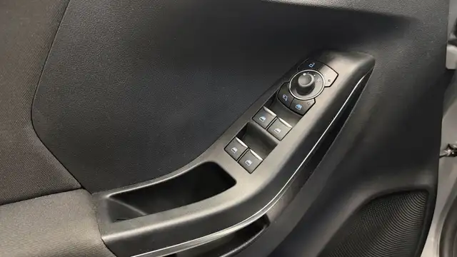 Ford Puma view 8