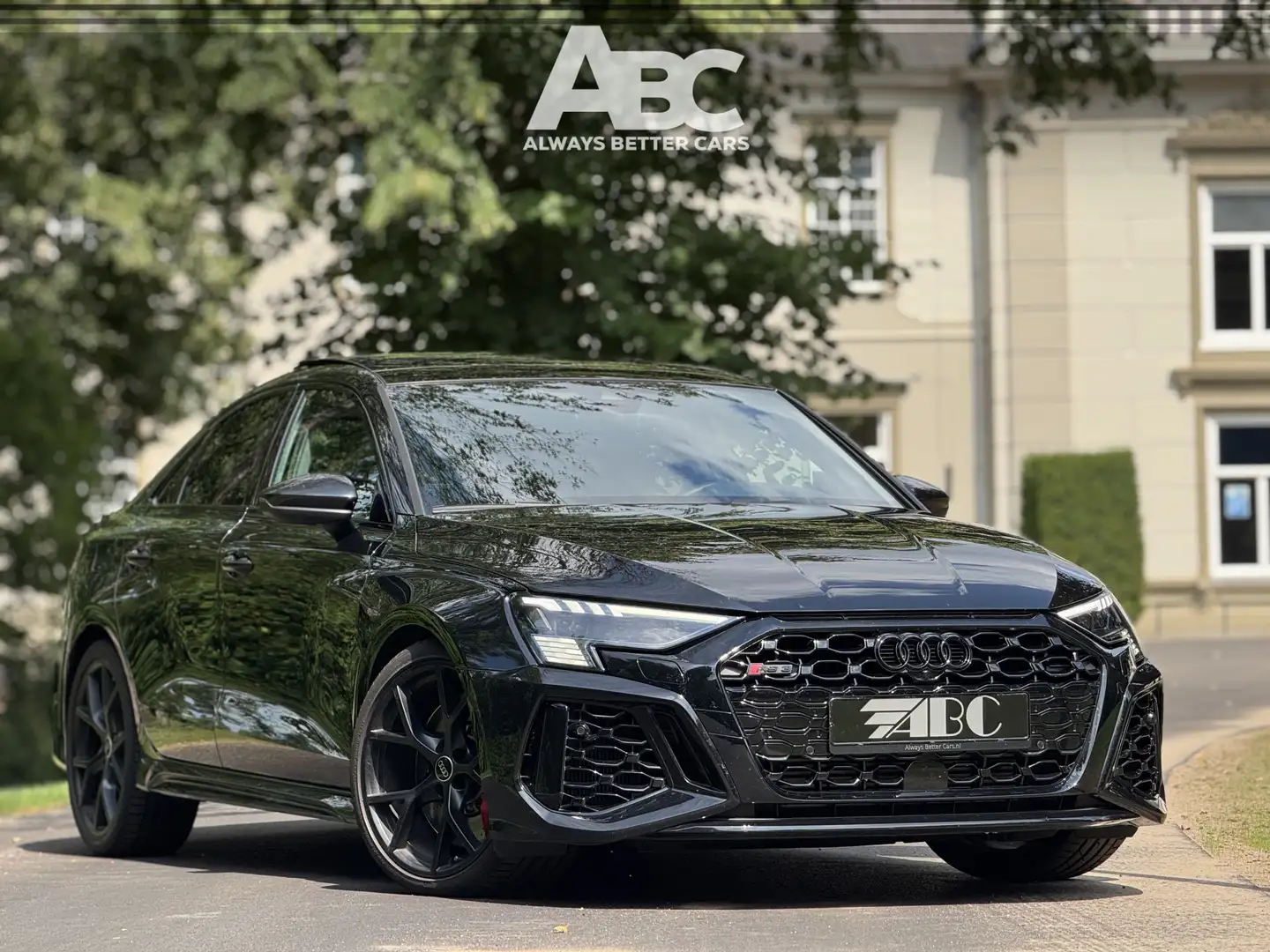 Audi RS3 Limousine 2.5 TFSI RS 3 quattro Schwarz - 1