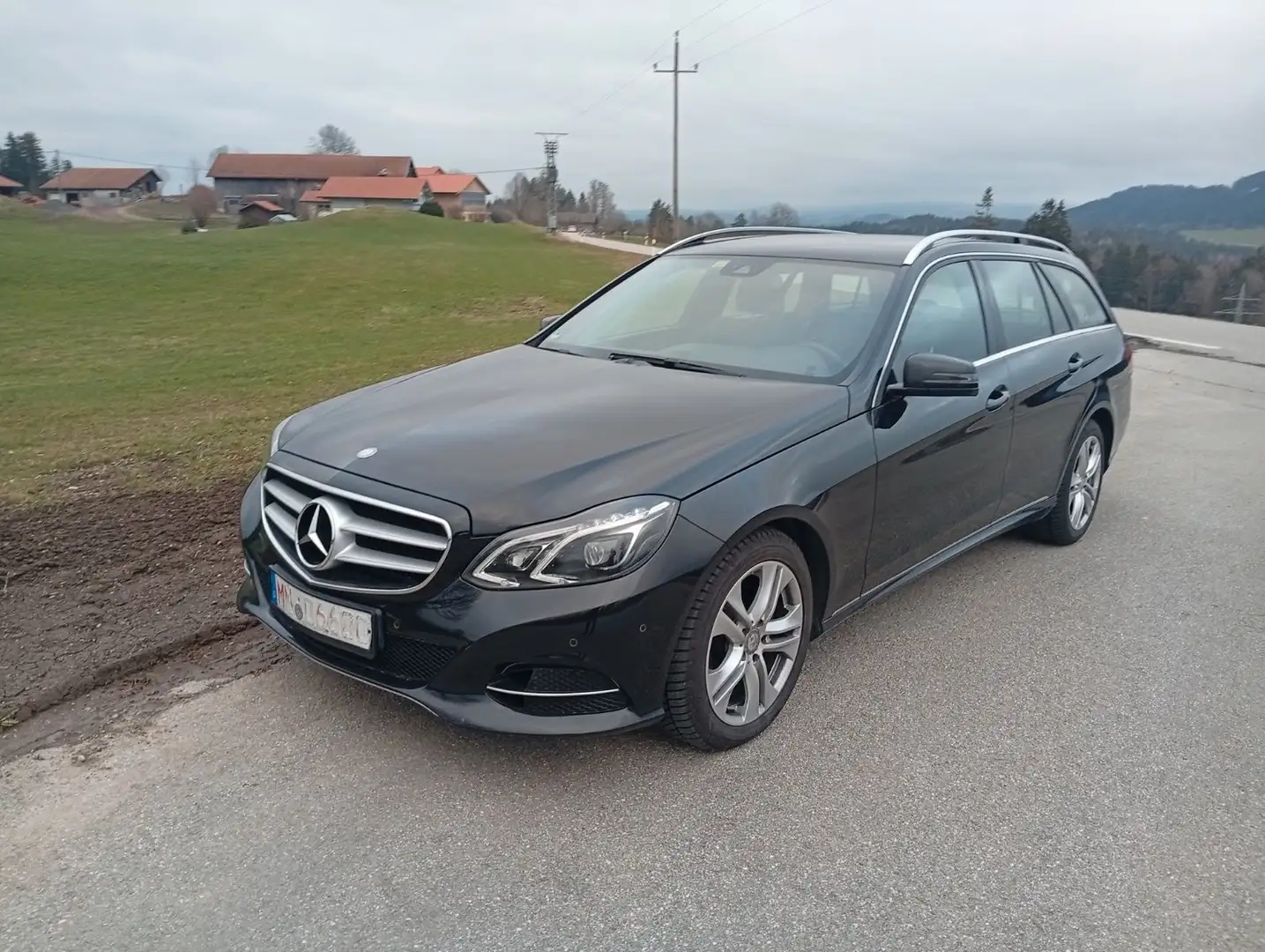 Mercedes-Benz E 220 CDI*Avantgarde* BlueEfficiency*LED*Tempom* Schwarz - 1