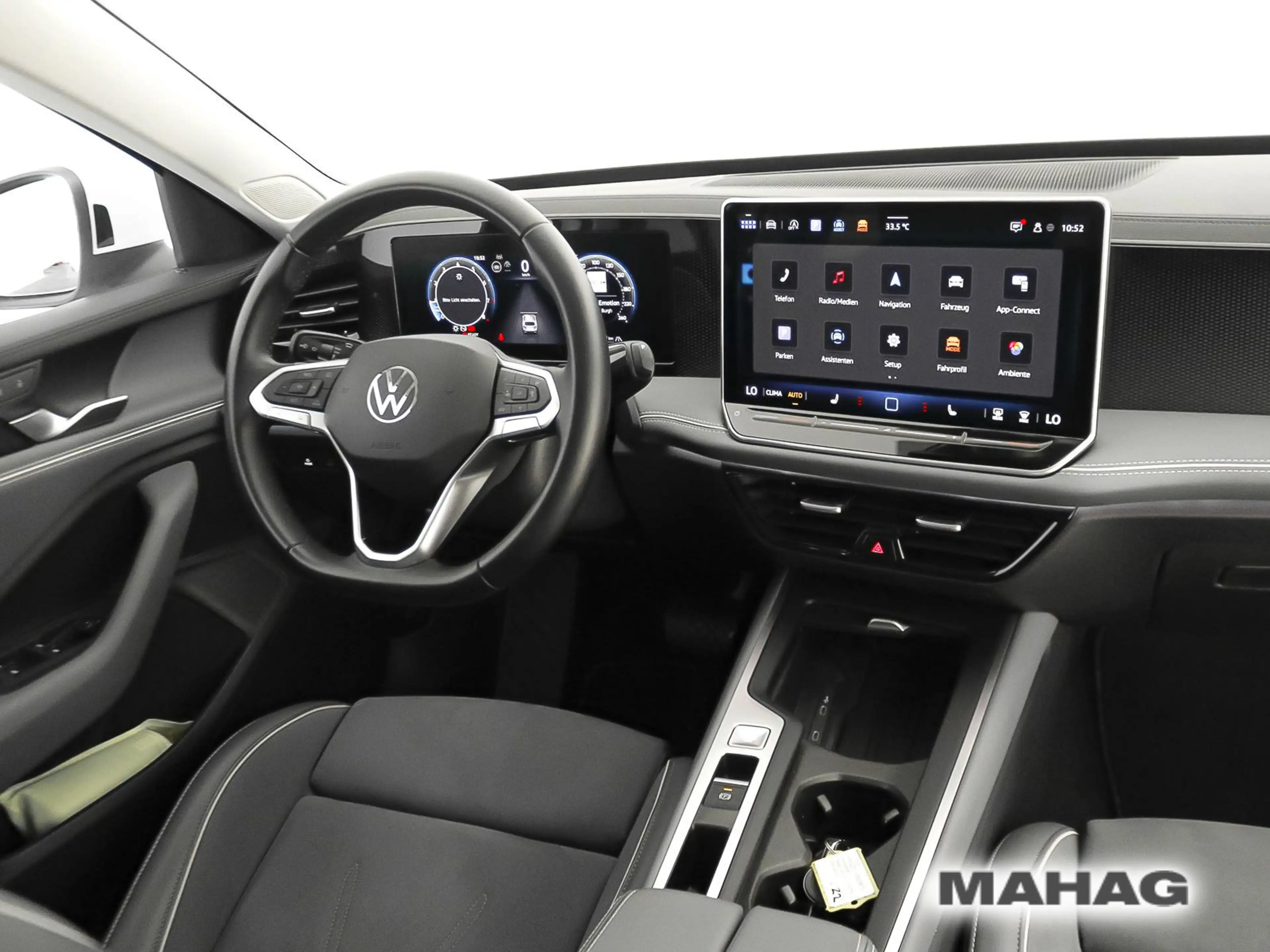Volkswagen Passat Variant Business 1.5 eTSI LED Navi HuD Pa — photo 13