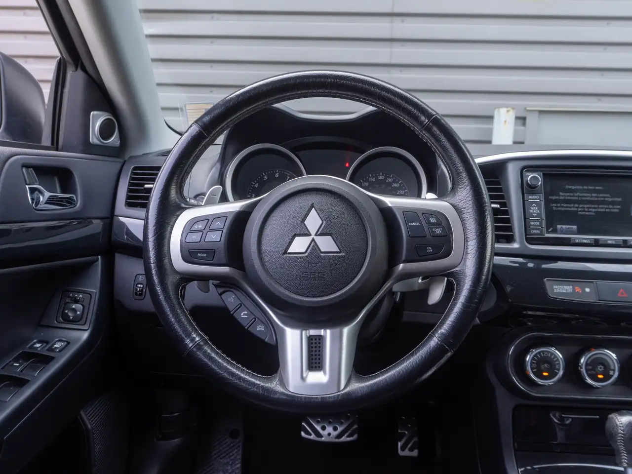 Mitsubishi Lancer снимка Mitsubishi Lancer