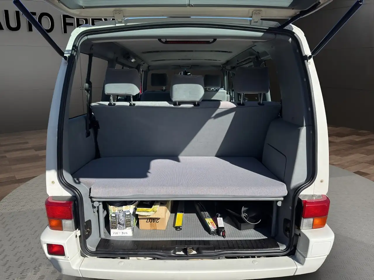 Volkswagen Multivan T4 Diesel AHK, foto 9