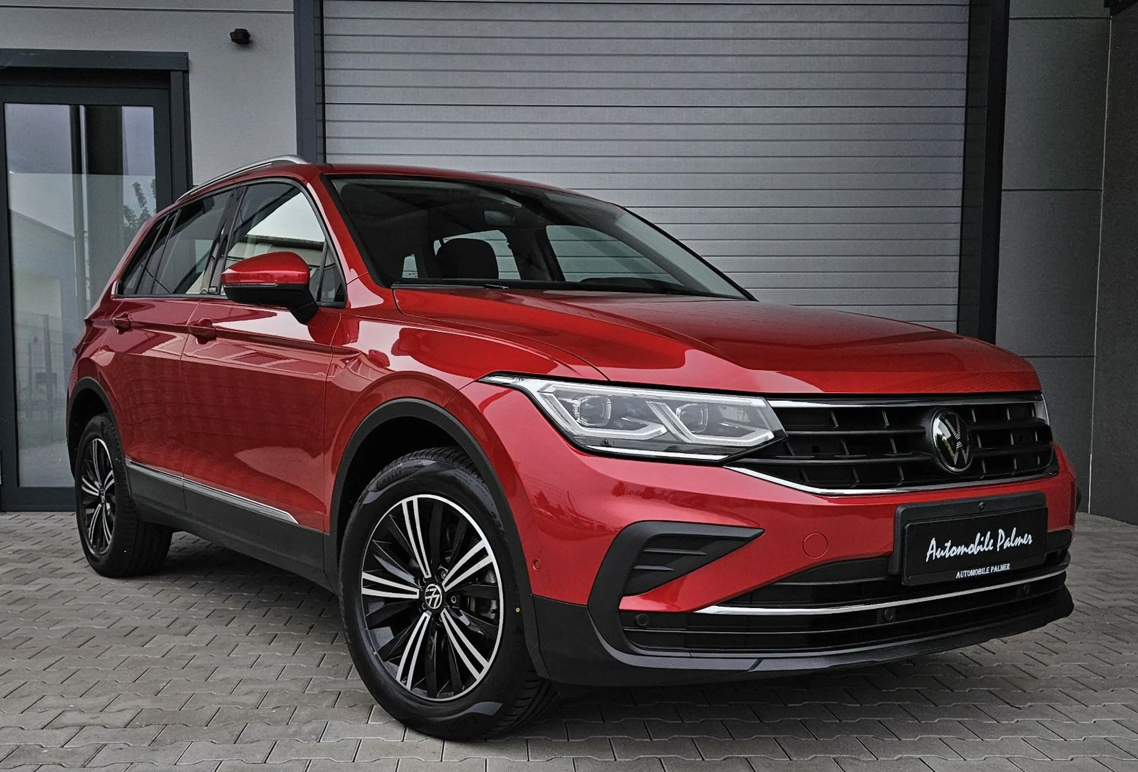 Volkswagen Tiguan 1.4 eHybrid  ACTIVE Top Zustand — photo 2