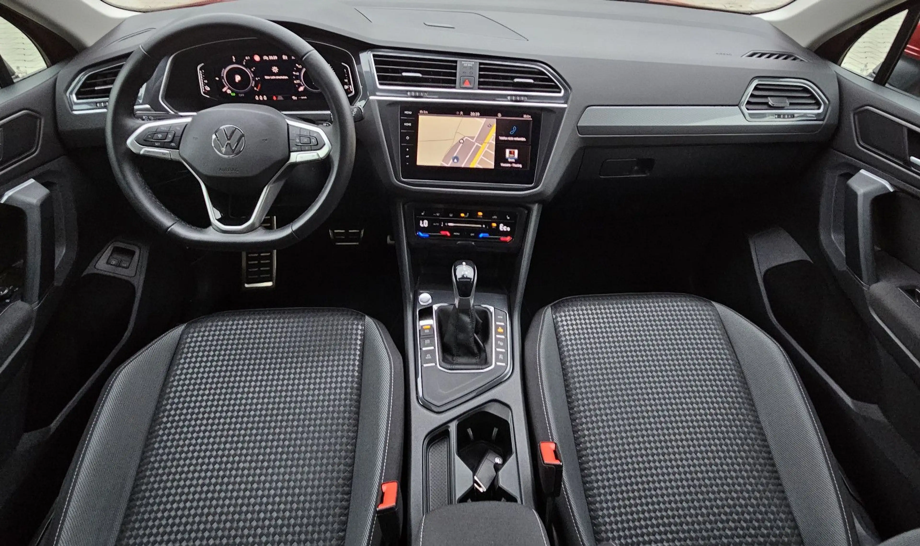 Volkswagen Tiguan 1.4 eHybrid  ACTIVE Top Zustand — photo 7
