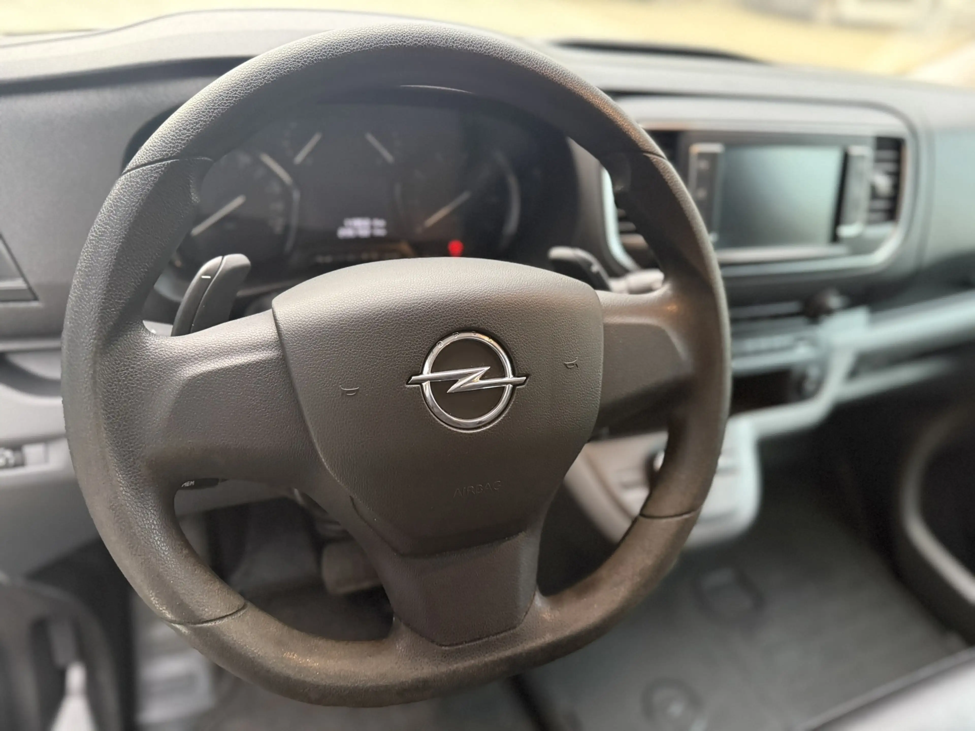 Opel Vivaro 2.0 CDTI L3H1 Innovation — photo 18
