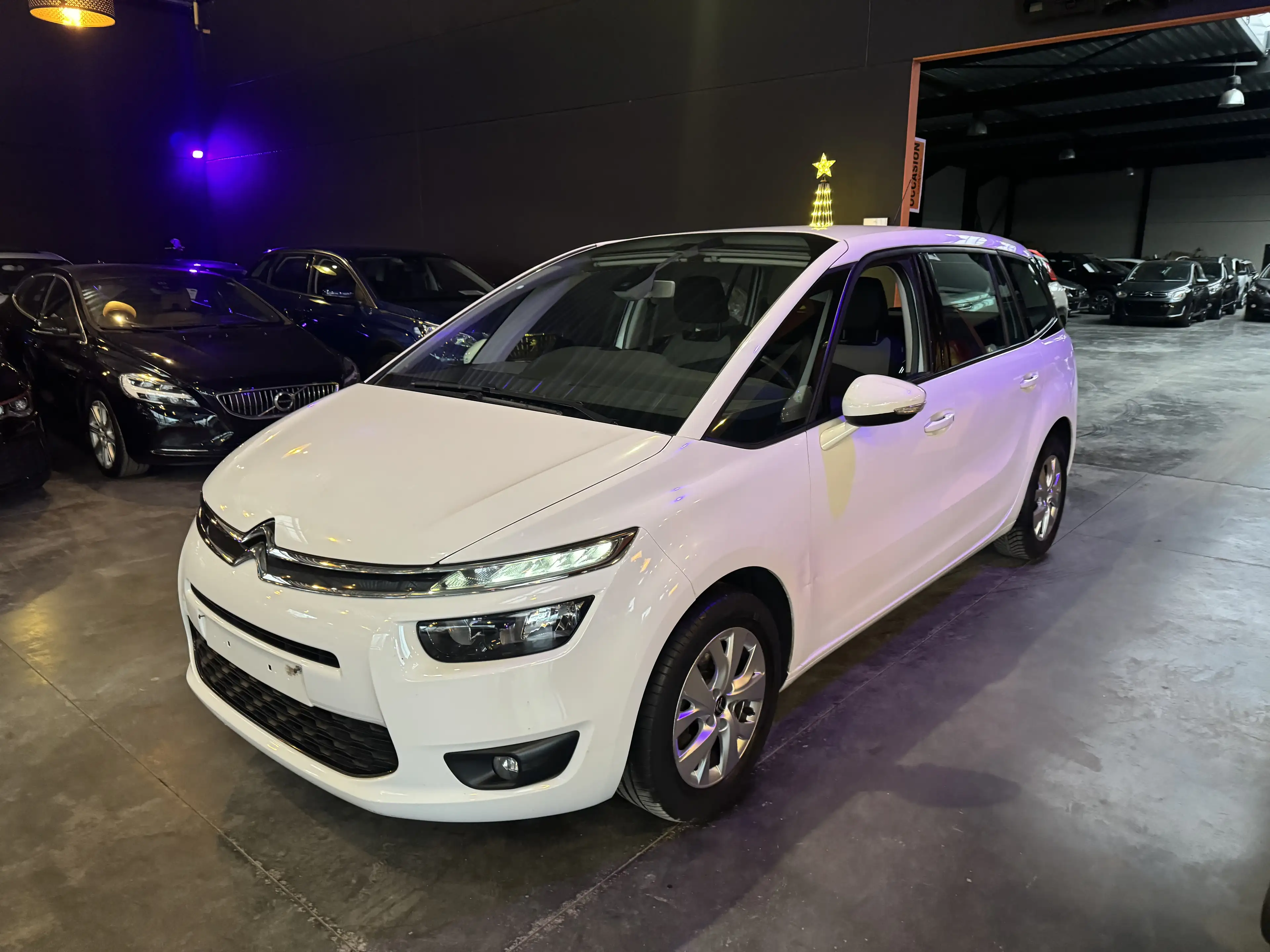 Citroen C4 Picasso 1.2 - A/C - MEDIA/TEL - NAVI - LIM/REG VITESSE — photo 4