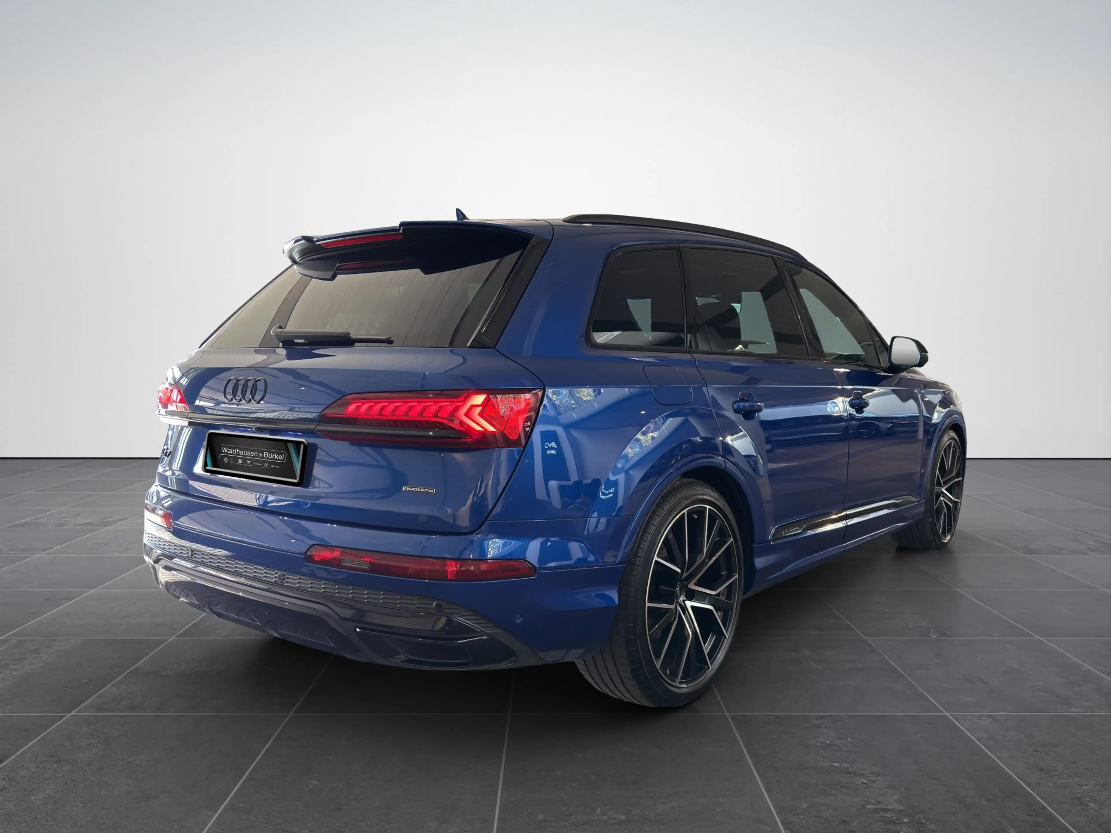 Audi Q7 competition plus B&O|360°|AHK|HUD|Laser|Pano — photo 6