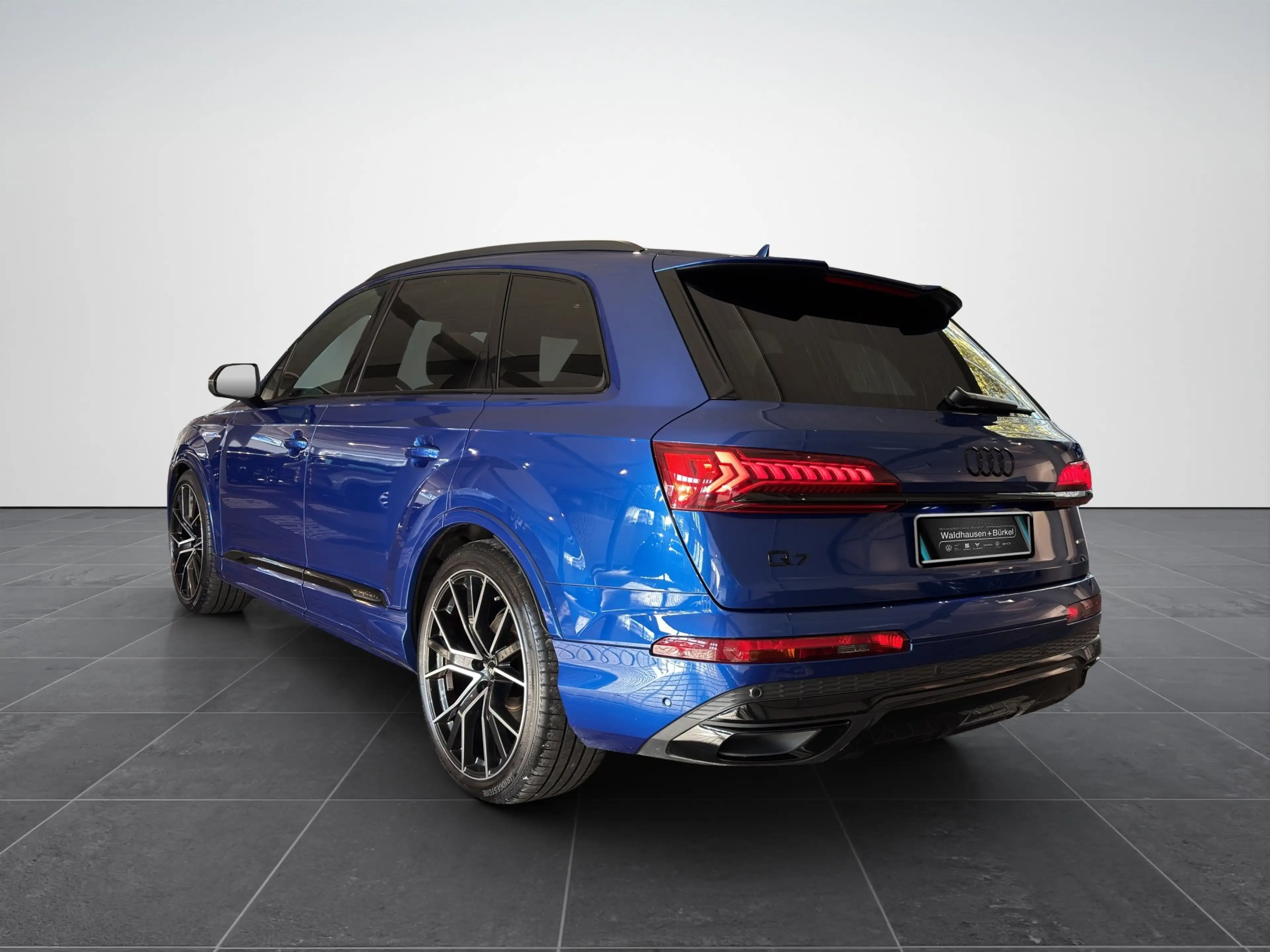 Audi Q7 competition plus B&O|360°|AHK|HUD|Laser|Pano — photo 4