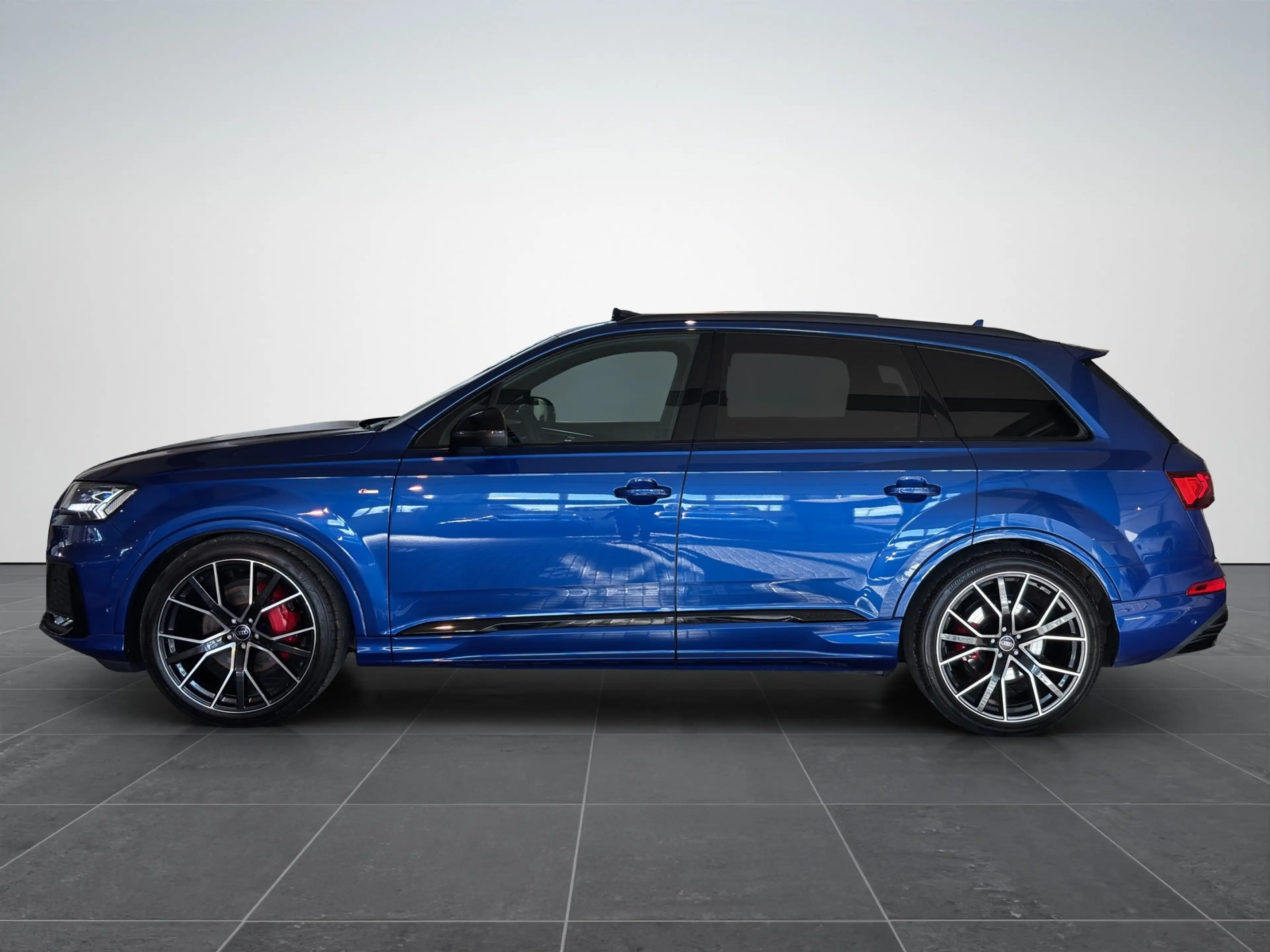 Audi Q7 competition plus B&O|360°|AHK|HUD|Laser|Pano — photo 3