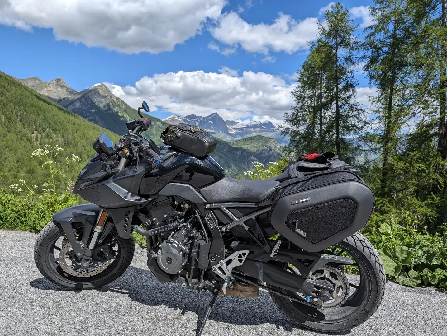 Suzuki GSX 8S Nero - 1