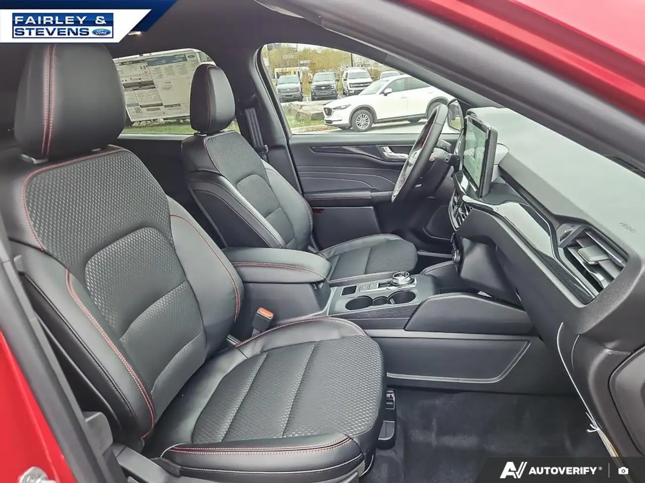 Ford Escape снимка Ford Escape
