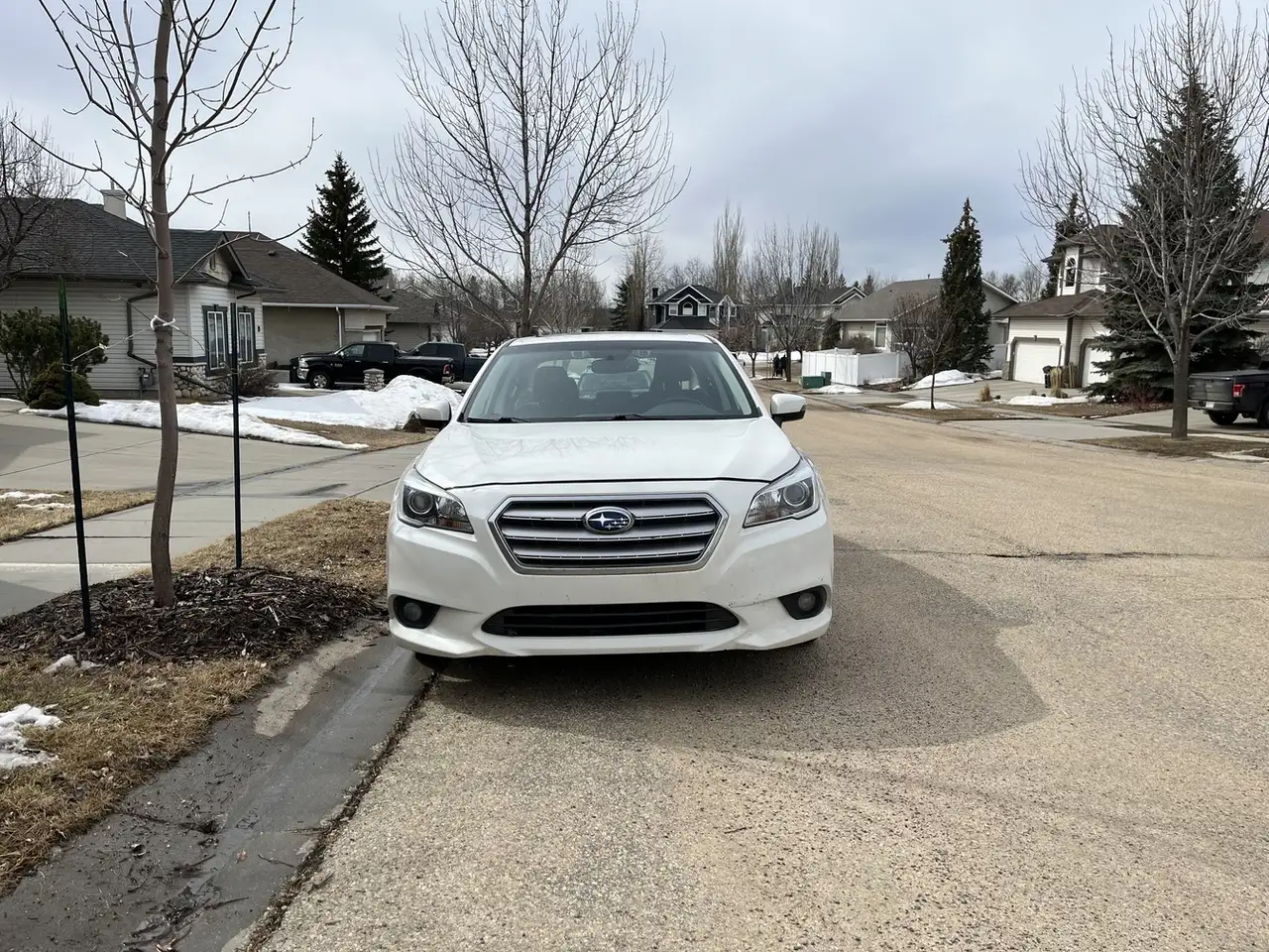 Subaru Legacy снимка Subaru Legacy
