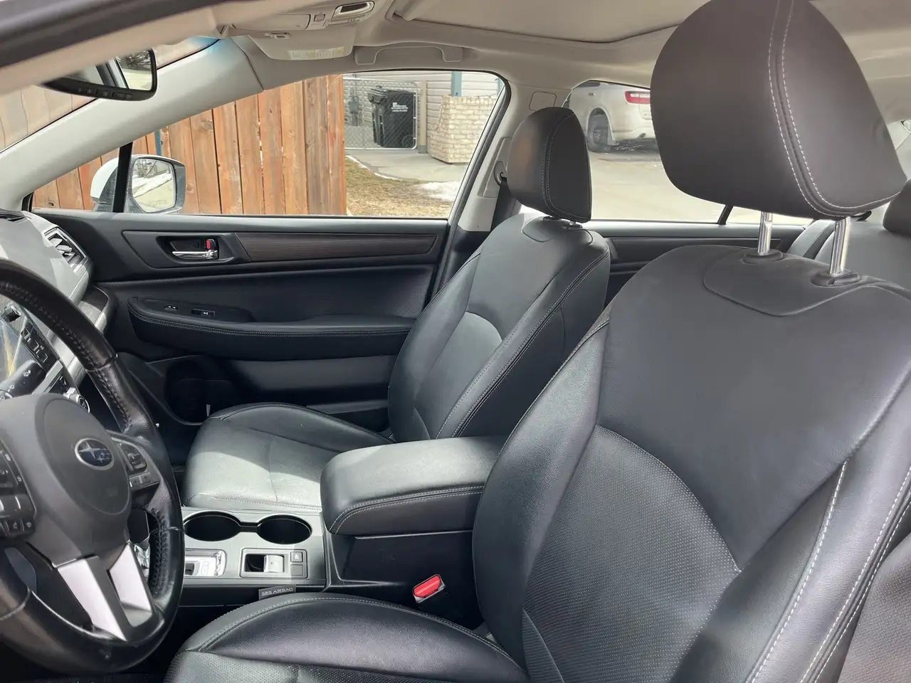 Subaru Legacy снимка Subaru Legacy