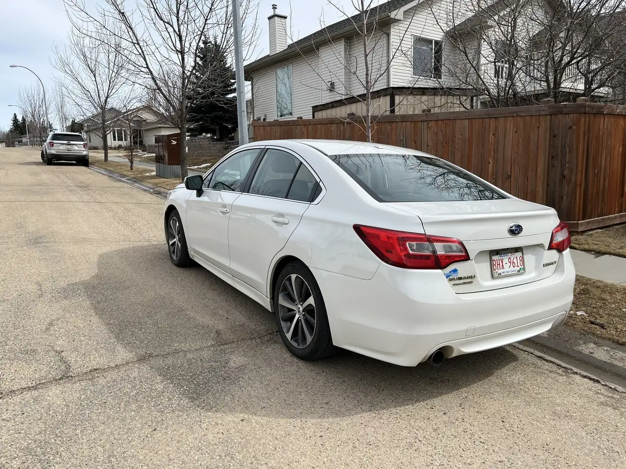 Subaru Legacy снимка Subaru Legacy