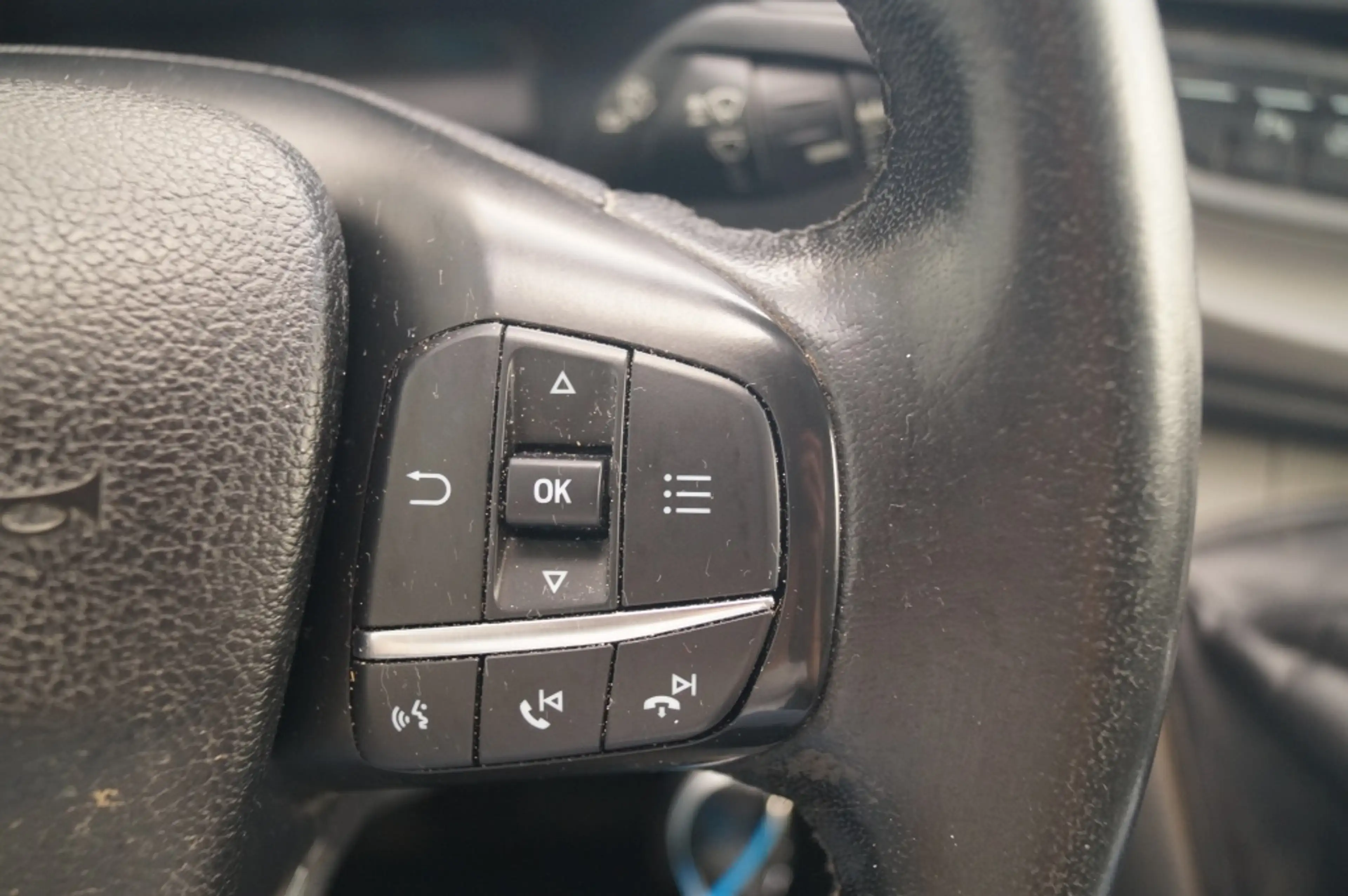Ford Transit 330 2.0 TDCI 130pk L2-H2 Trend -AIRCO-PDC-NAVI- — photo 10