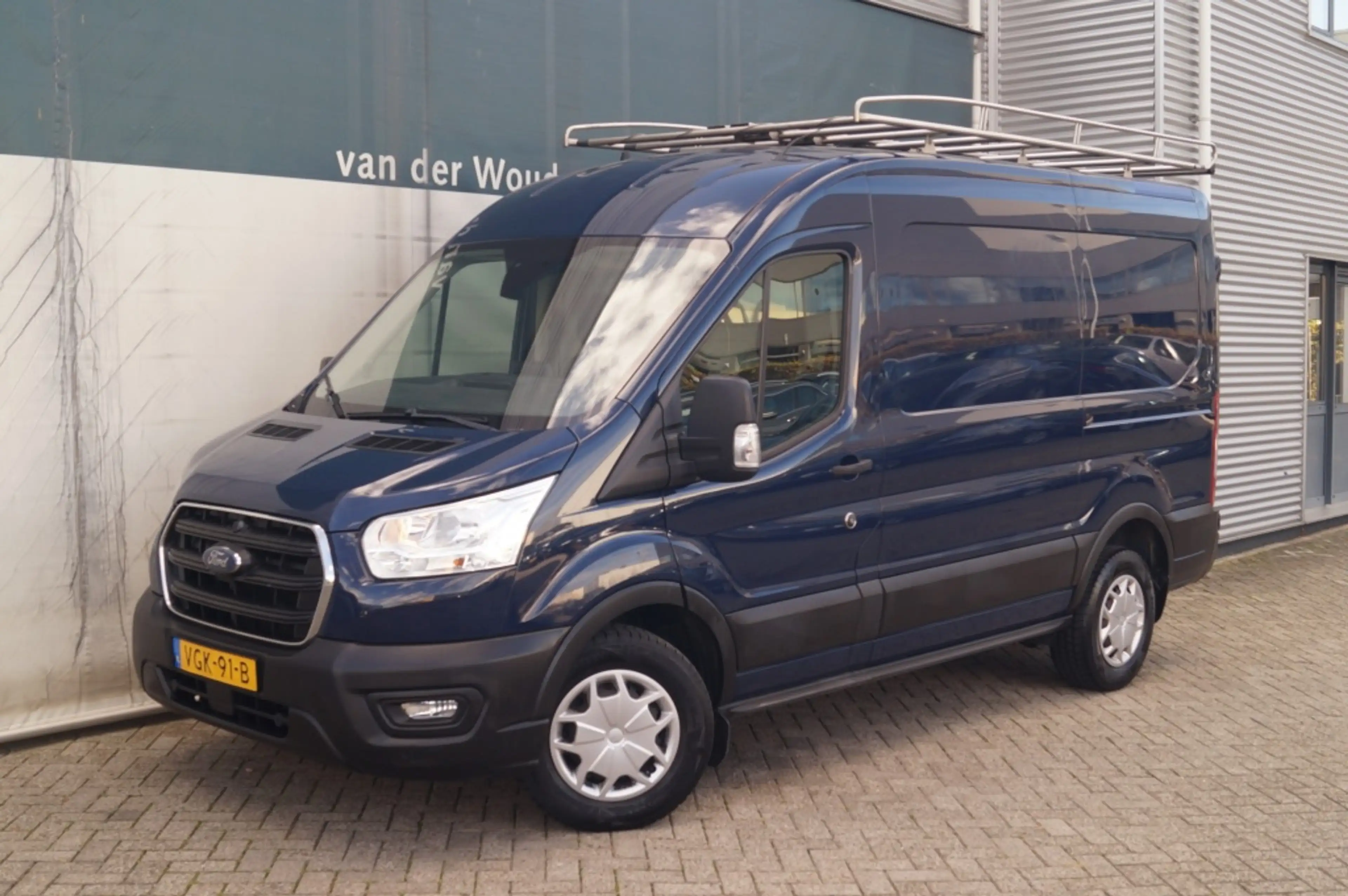 Ford Transit 330 2.0 TDCI 130pk L2-H2 Trend -AIRCO-PDC-NAVI- — photo 3
