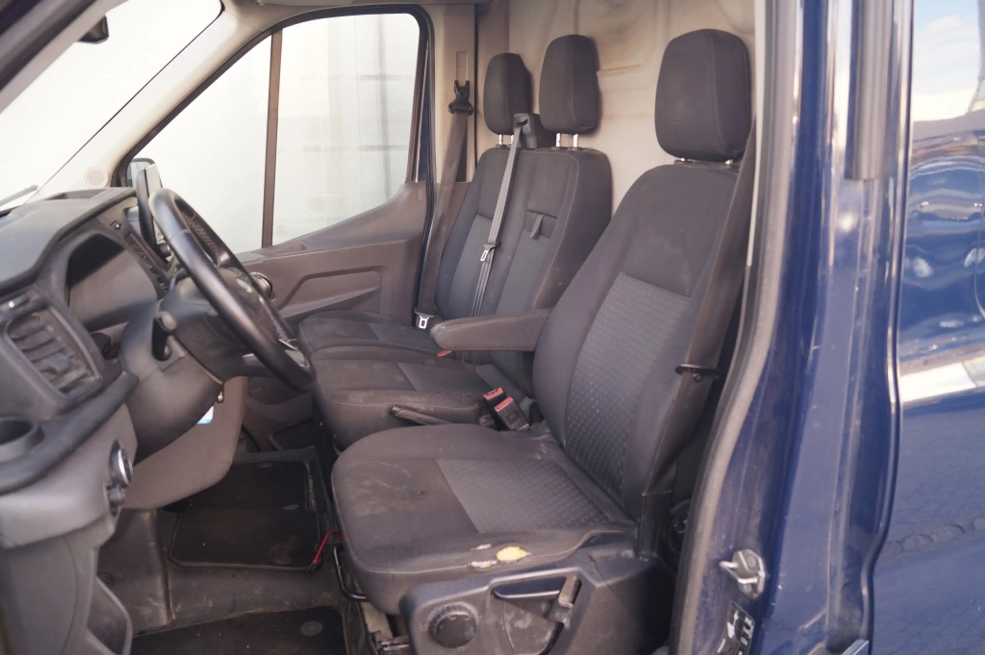 Ford Transit 330 2.0 TDCI 130pk L2-H2 Trend -AIRCO-PDC-NAVI- — photo 8