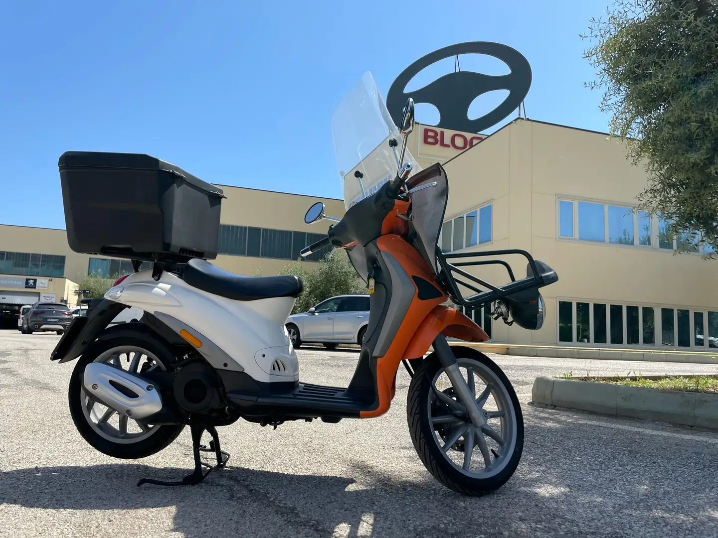 Piaggio Liberty 125 CORPORATE Alb - 2