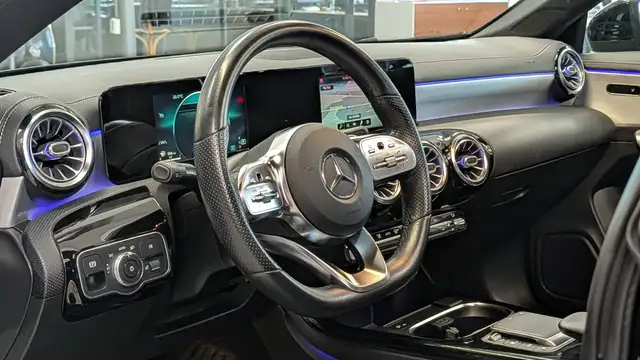 Mercedes-Benz Cla view 11