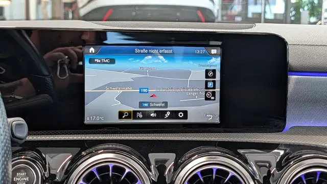 Mercedes-Benz Cla view 14