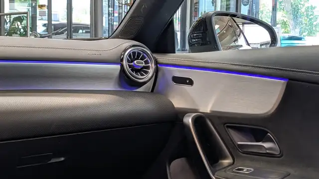 Mercedes-Benz Cla view 15