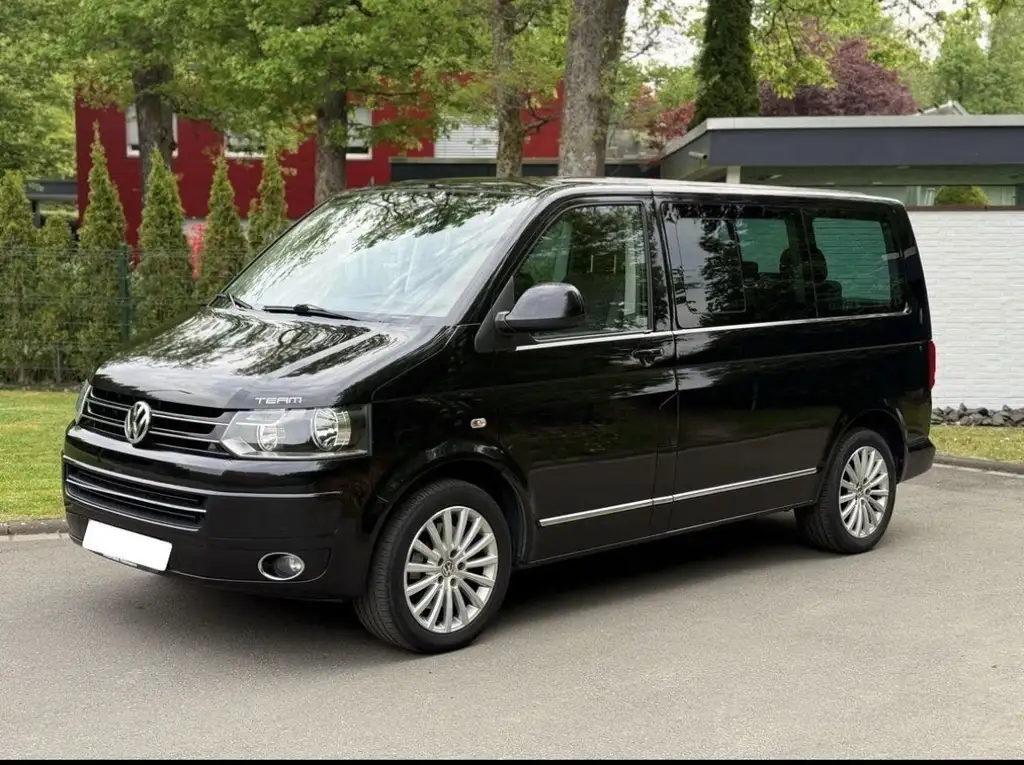 Volkswagen T5 Multivan 2011 из Европы — купить под ключ