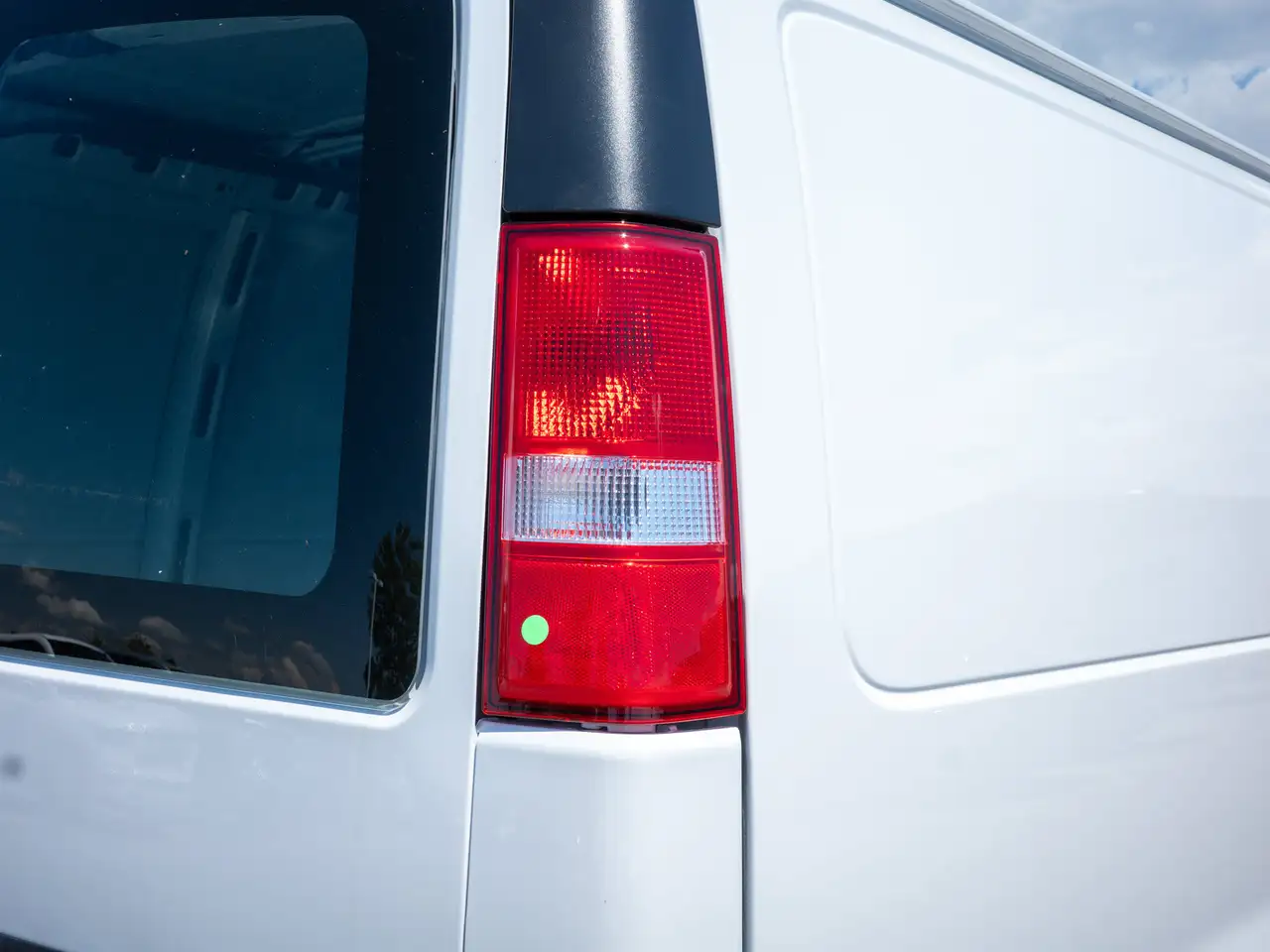 GMC Savana photo GMC Savana