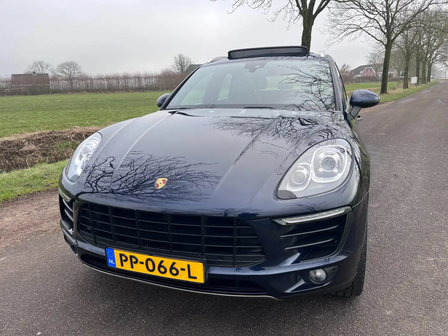 Porsche Macan 2.0 | Pano | NL AUTO | Luchtvering Bleu - 2