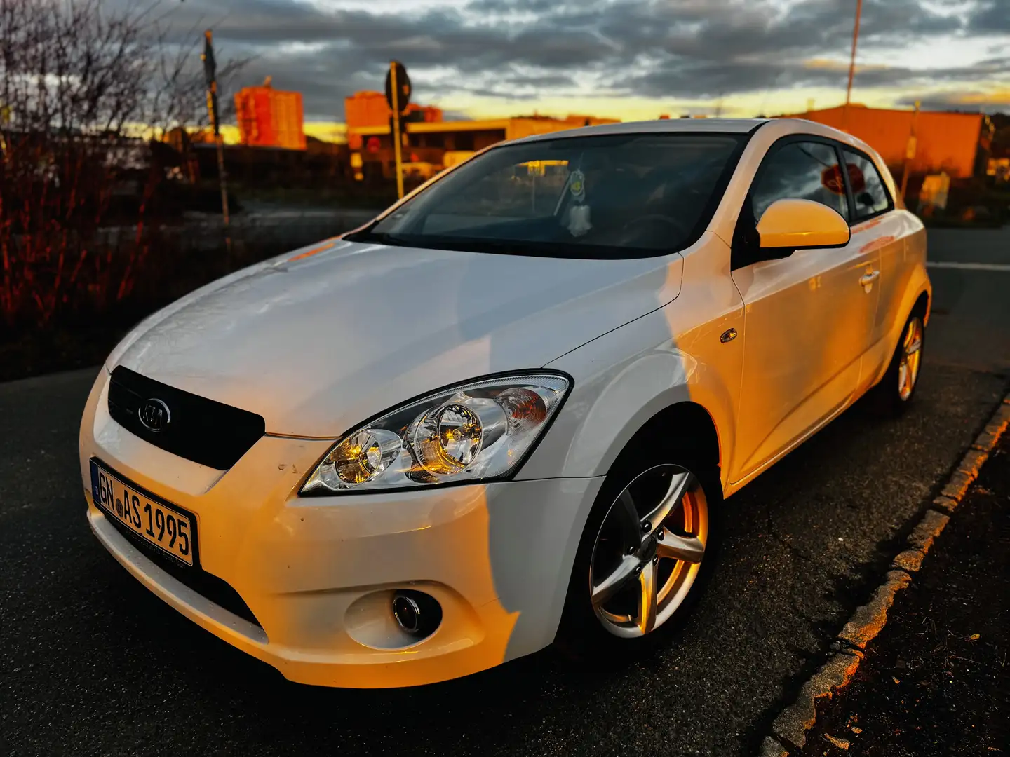 Kia ProCeed / pro_cee'd pro Ceed 1.6 CVVT EX - 1
