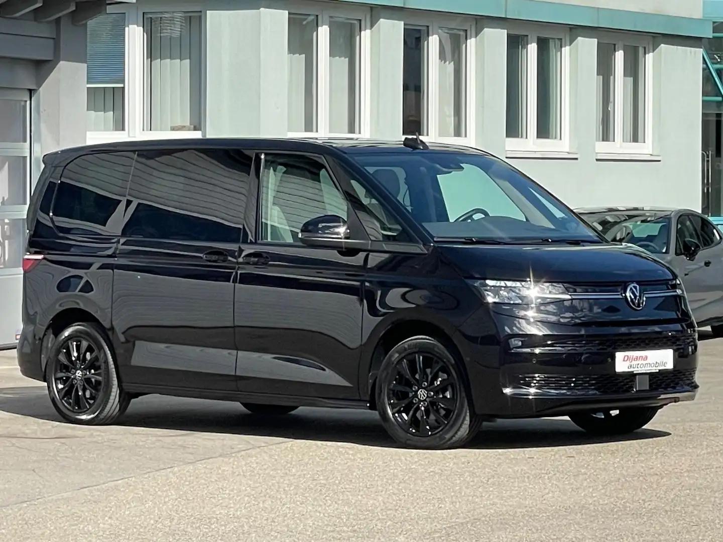 Volkswagen T7 Multivan TDI Edition Life Pano HuD Stdhzg TOP Schwarz - 2