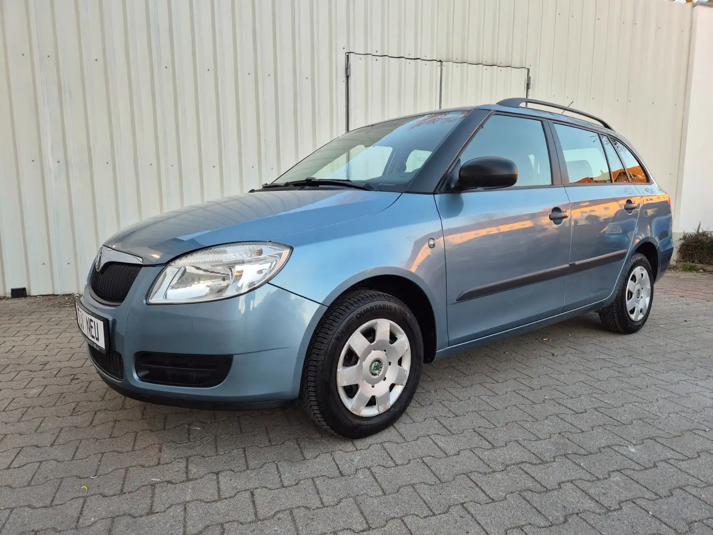 Skoda Fabia Combi Cool Edition -- 2.HAND --TÜV NEU -- Szary - 1