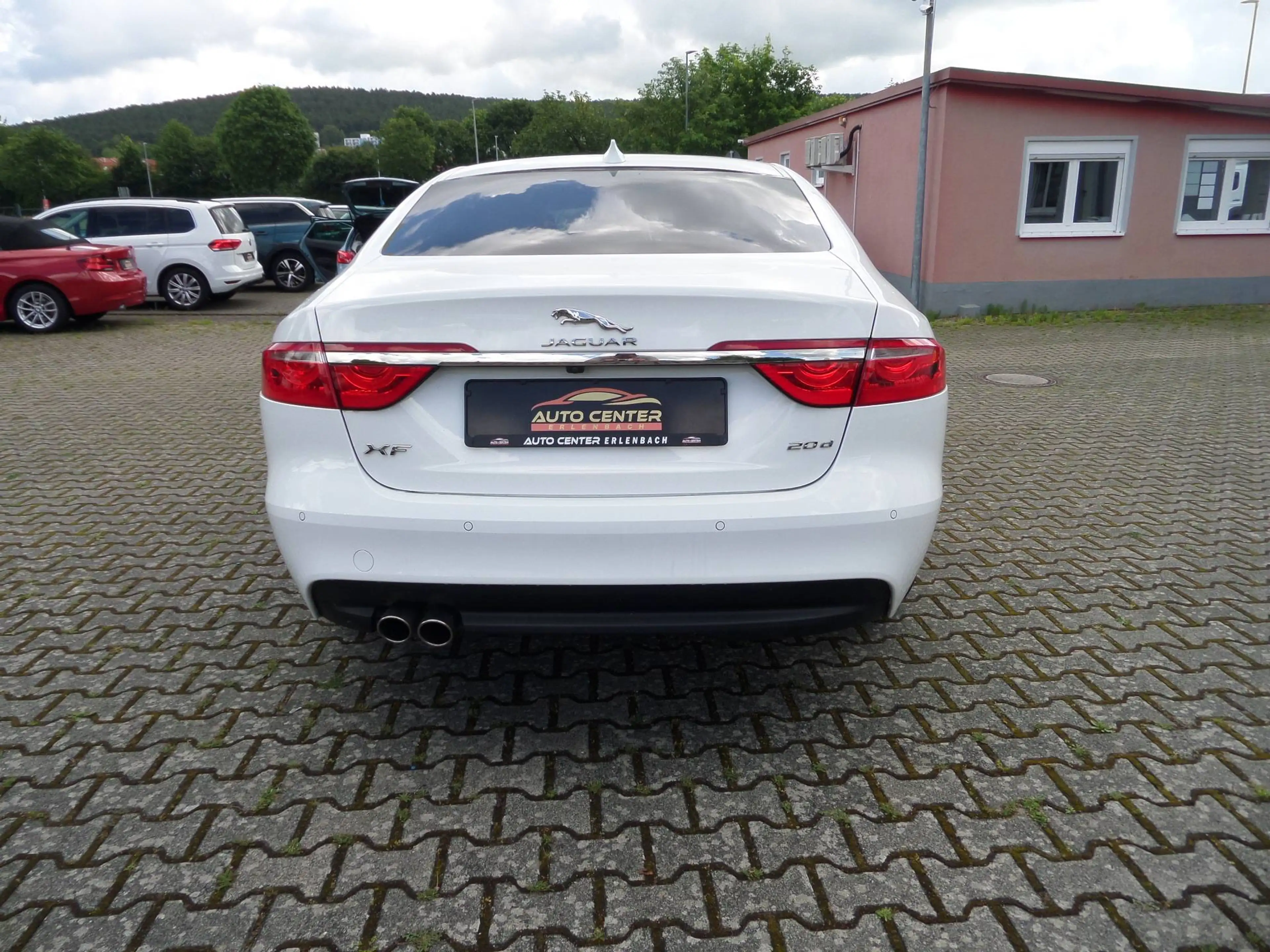 Jaguar XF Pure 2.0d+Automatik+Standhzg+Kamera+Navi+SHZ+1. Hand — photo 3
