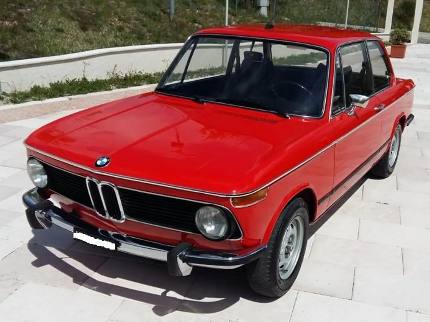 BMW 2002 / 1802 Red - 1