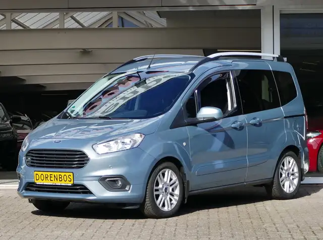 Ford Tourneo Courier 1.0 Titanium | verwarmde voorruit | stoelverwarmin