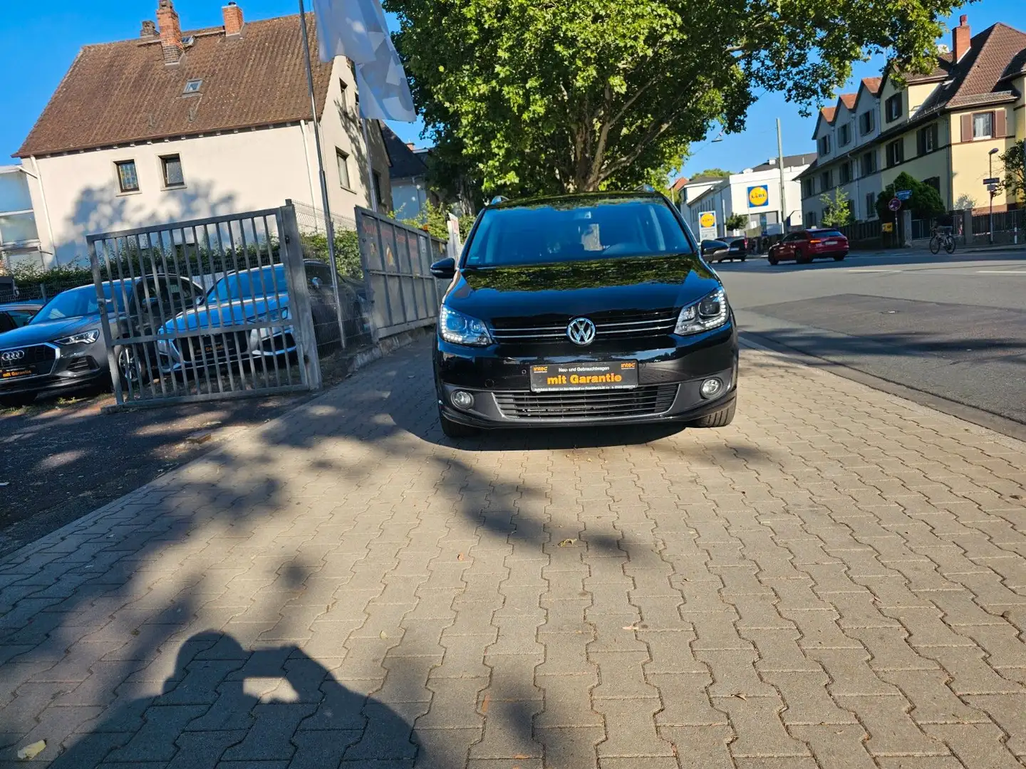 Volkswagen Touran Cup BMT Klimaauom,MFL,PDC,Navi,Automatik Nero - 1