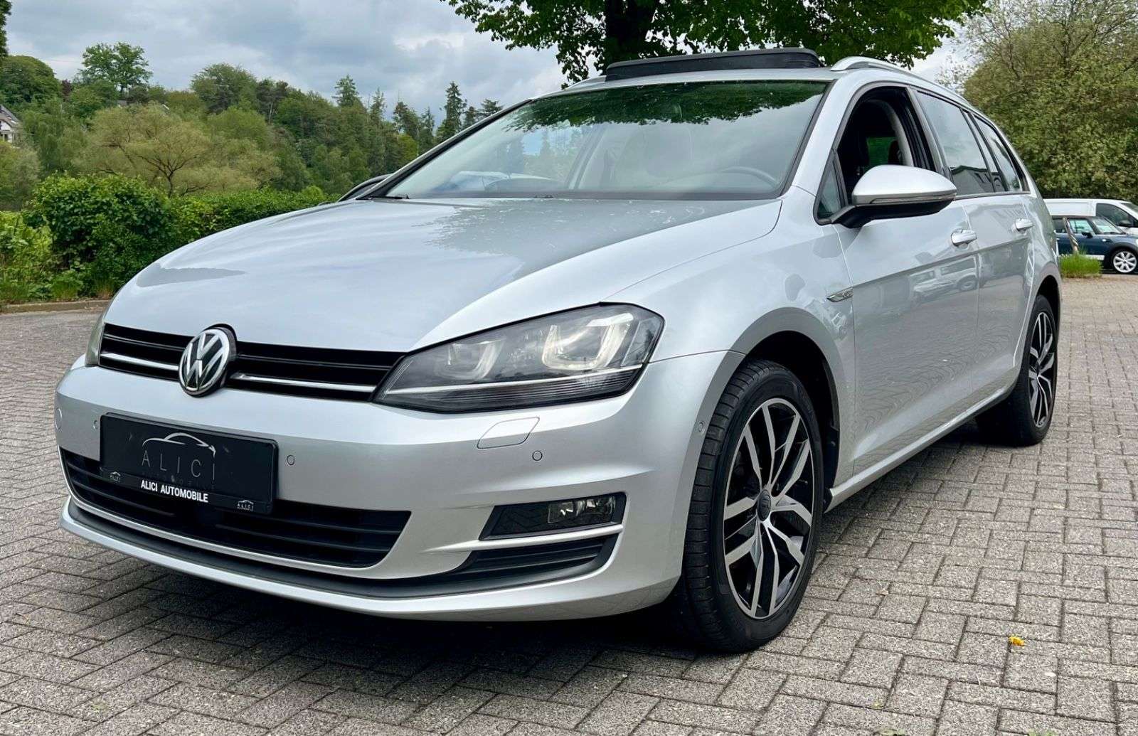 Second hand Volkswagen Golf 1.6