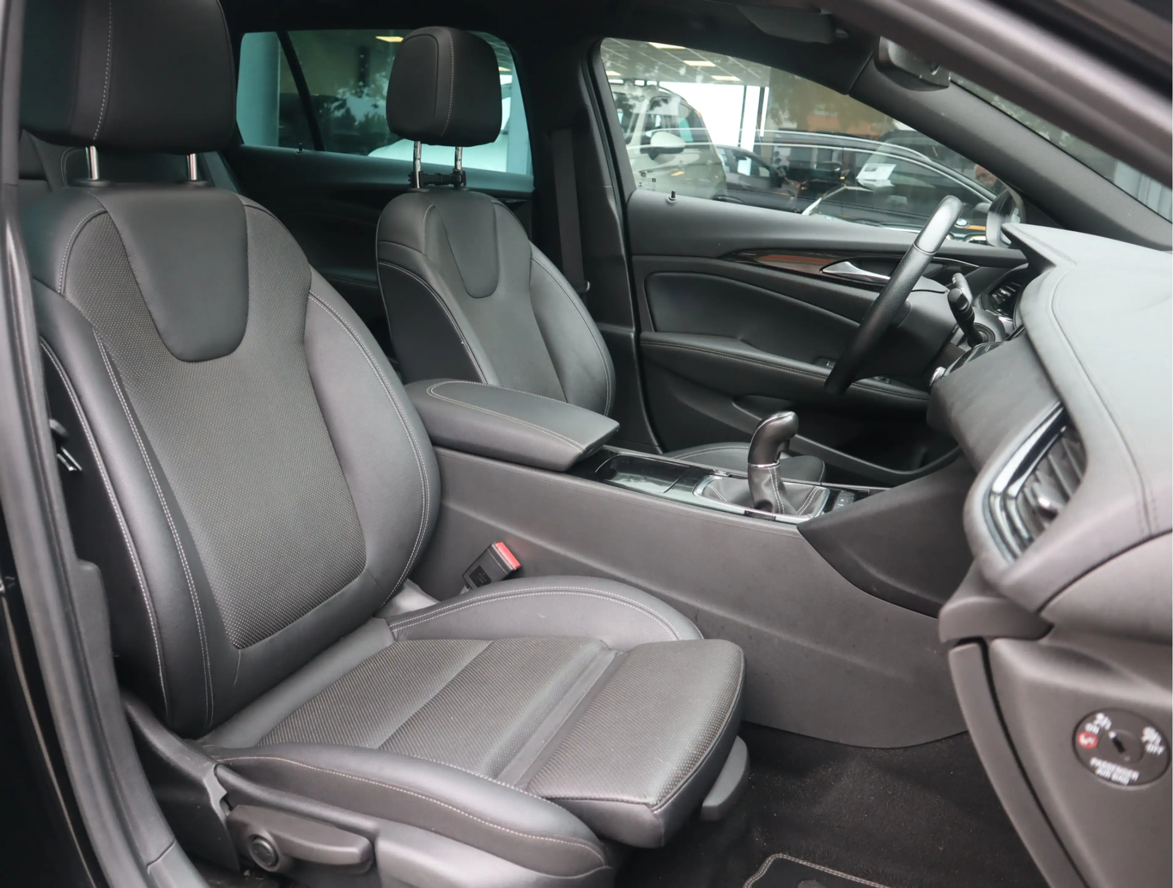 Opel Insignia Sports Tourer 1.5 Turbo Innovation Leder, sportsto — photo 5