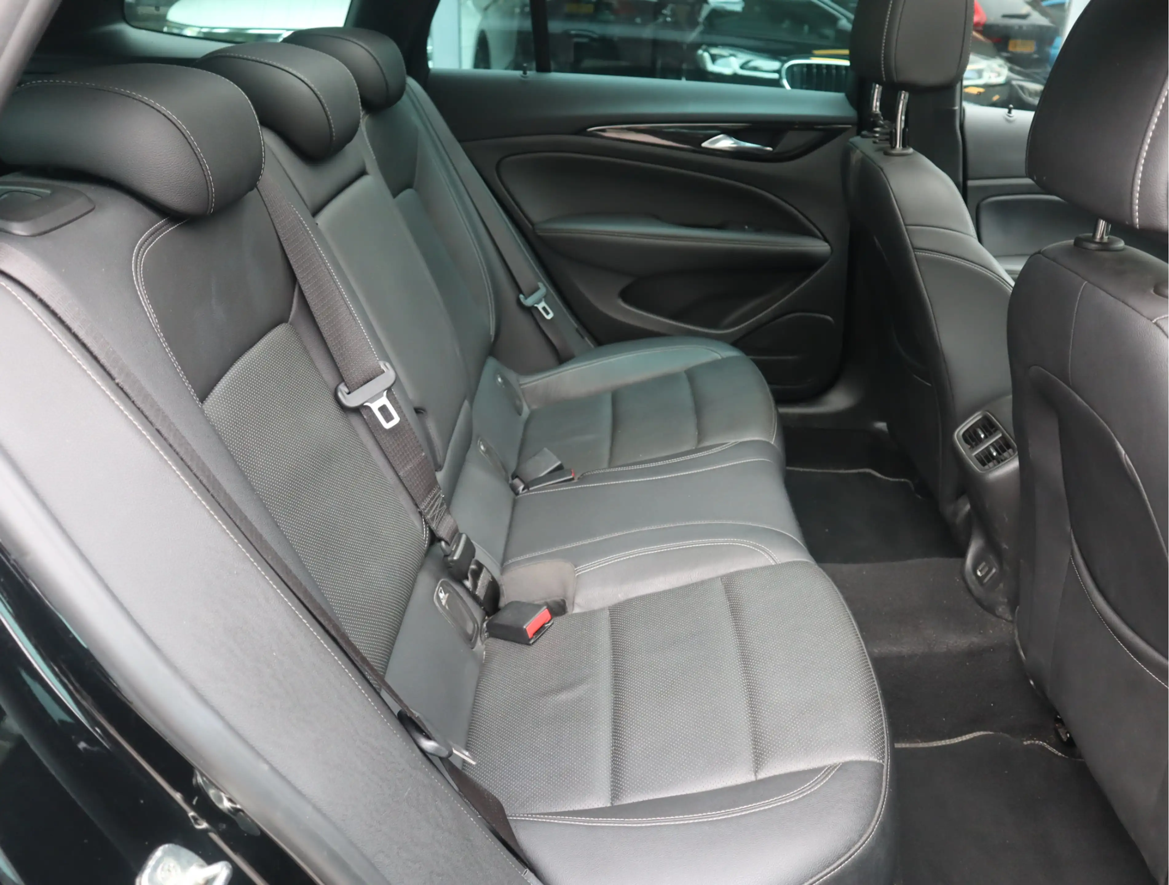 Opel Insignia Sports Tourer 1.5 Turbo Innovation Leder, sportsto — photo 6