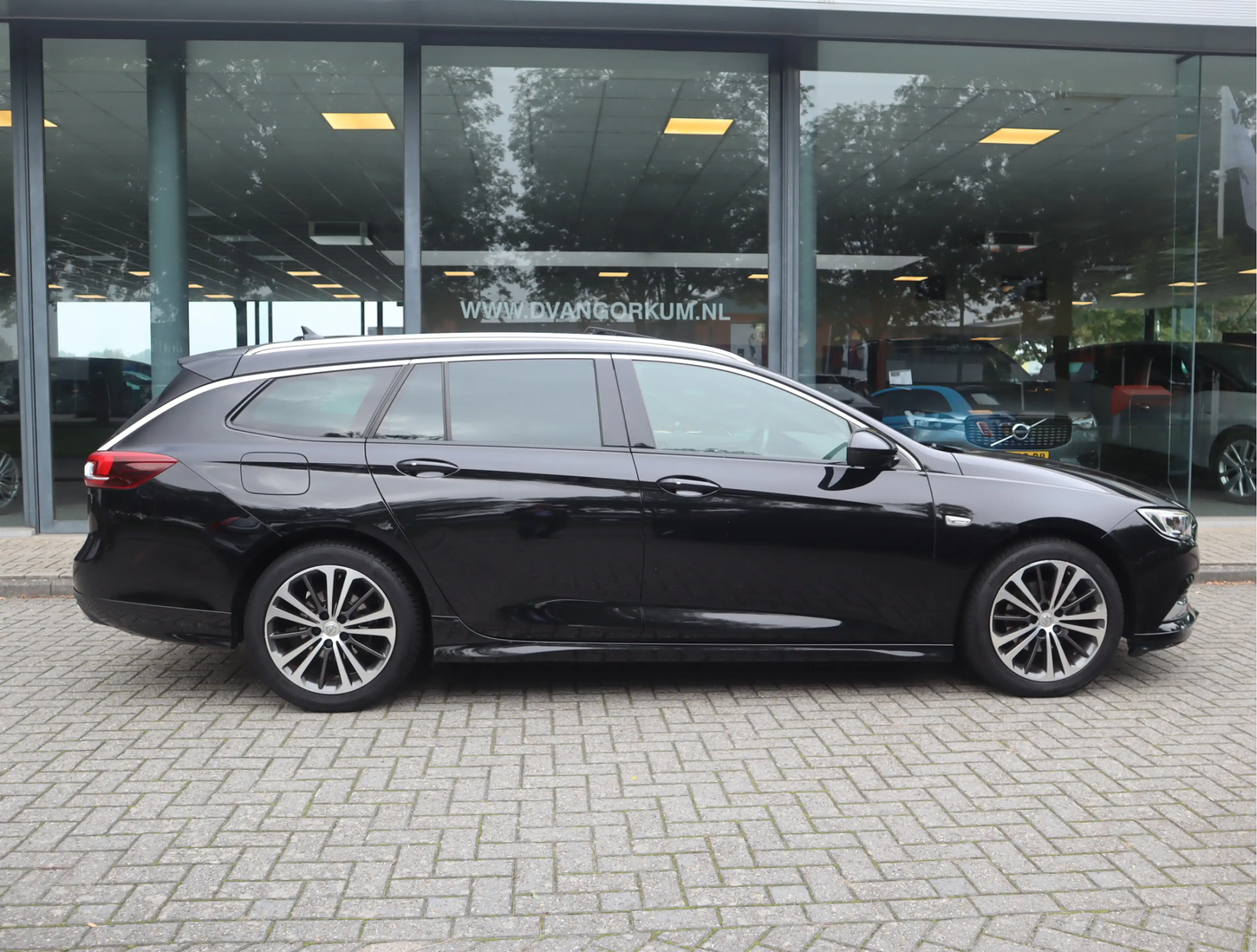 Opel Insignia Sports Tourer 1.5 Turbo Innovation Leder, sportsto — photo 4