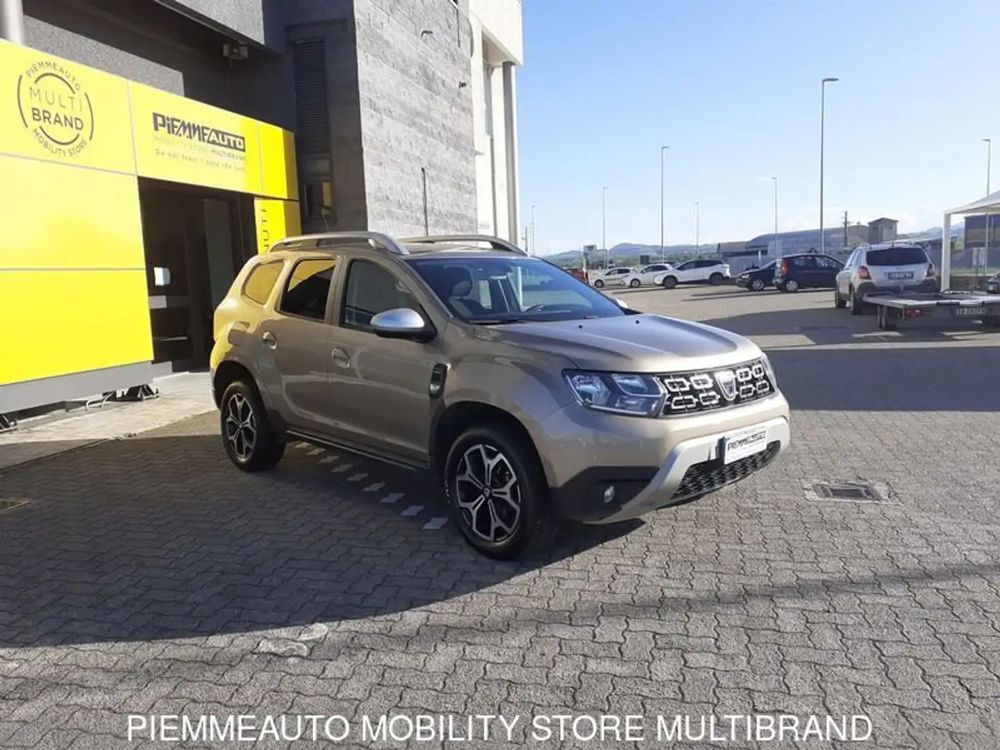 Dacia Duster Duster 1.5 dCi 110CV 4x4 Lauréate Or - 1